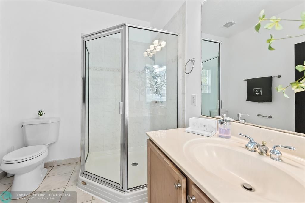 For Sale: $435,000 (2 beds, 2 baths, 1542 Square Feet)