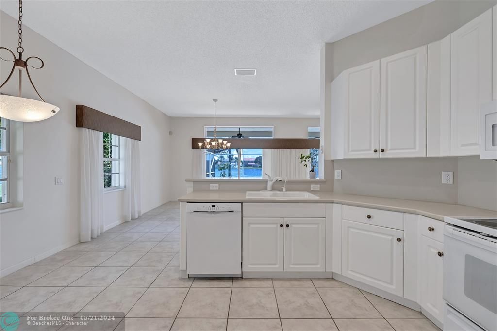 Active With Contract: $895,000 (4 beds, 2 baths, 1968 Square Feet)