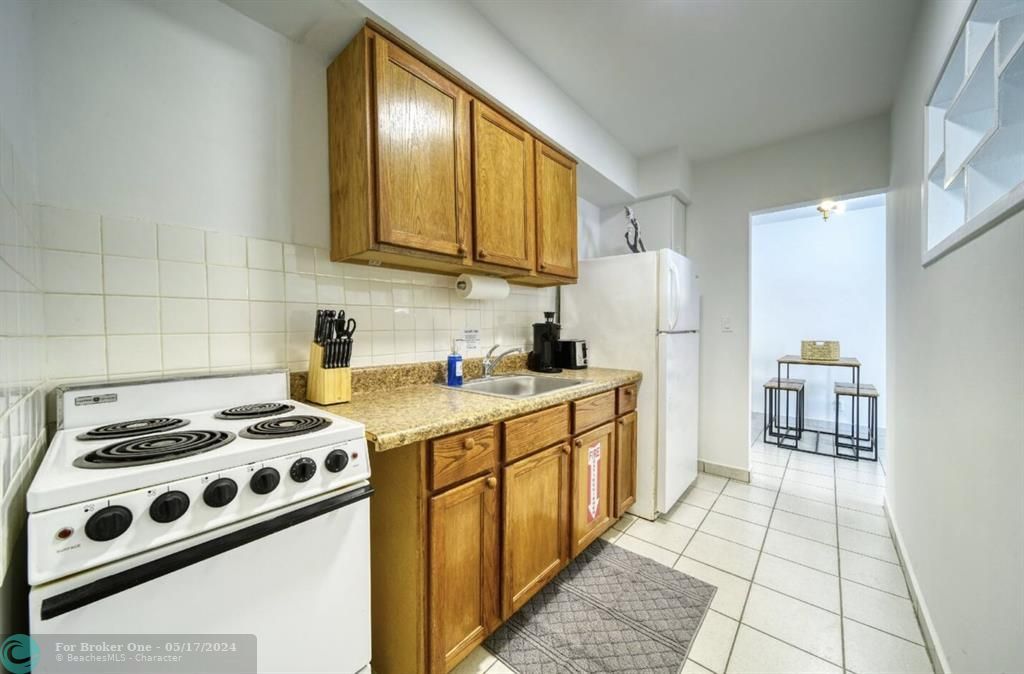 For Sale: $2,400 (2 beds, 2 baths, 0 Square Feet)
