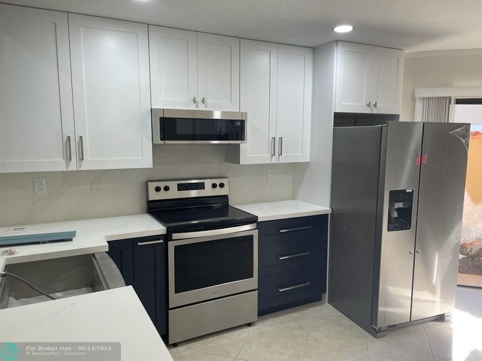 Recently Sold: $449,000 (3 beds, 2 baths, 1418 Square Feet)