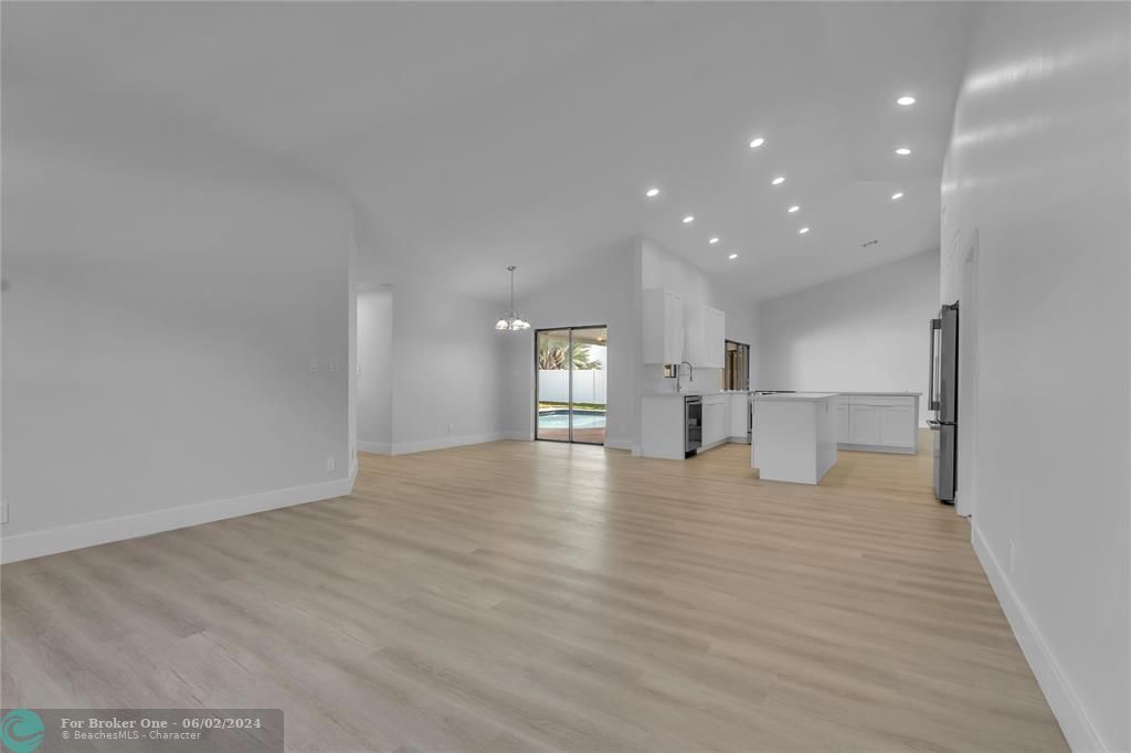 Recently Sold: $850,000 (4 beds, 2 baths, 2292 Square Feet)
