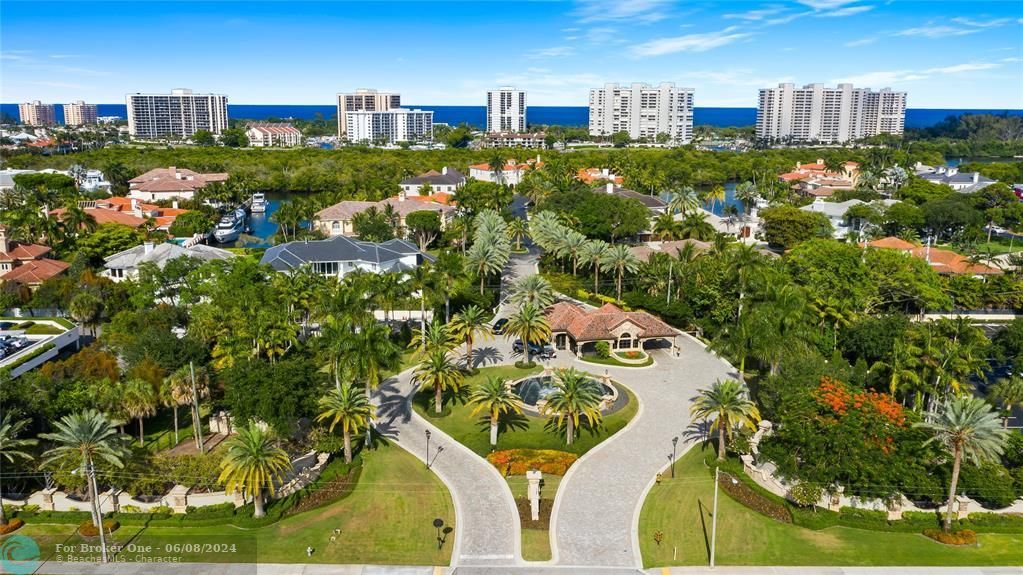 Recently Sold: $2,699,990 (5 beds, 4 baths, 4789 Square Feet)