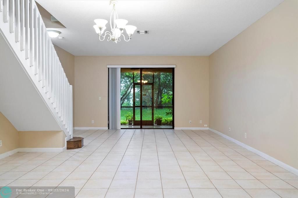 Active With Contract: $3,600 (3 beds, 2 baths, 1672 Square Feet)