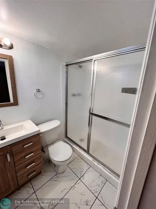 Недавно арендовано: $2,000 (2 спален, 2 ванн, 1000 Квадратных фут)
