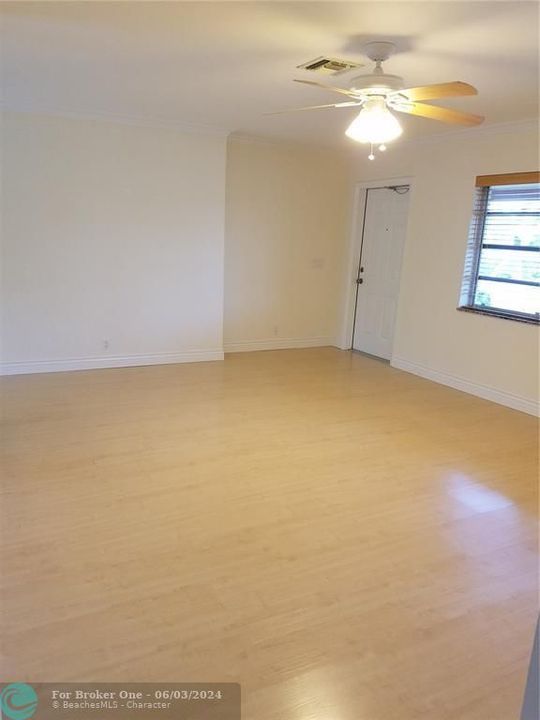 Recently Rented: $2,500 (2 beds, 2 baths, 1160 Square Feet)