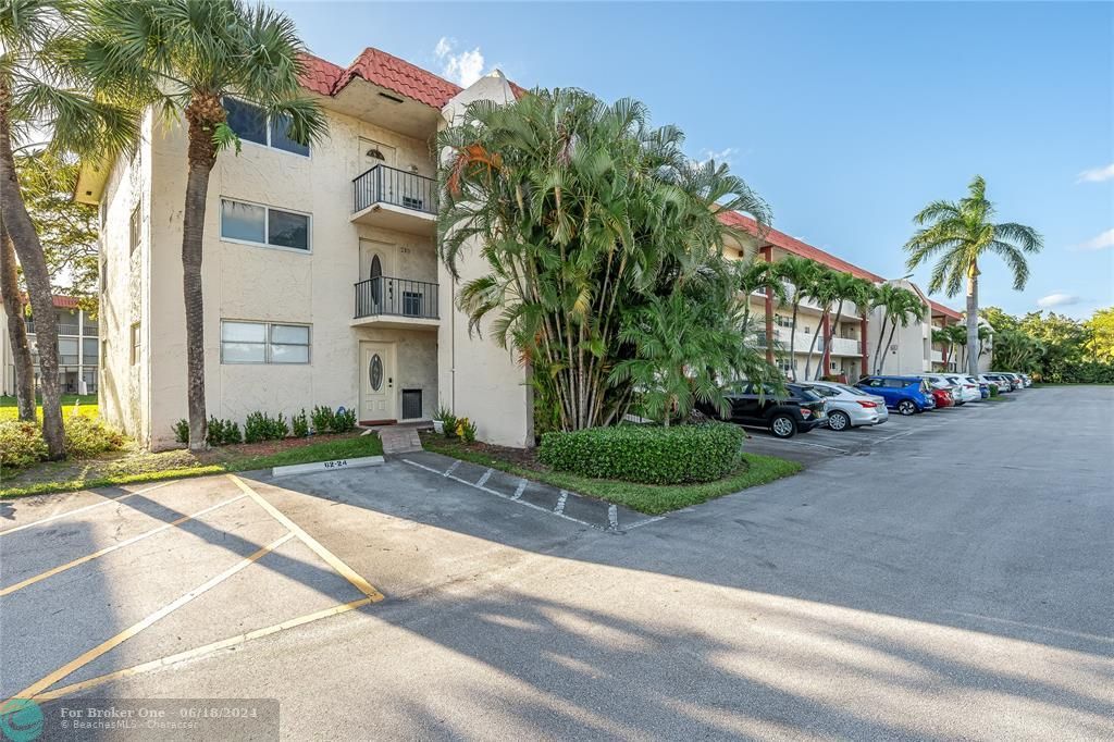 Recently Sold: $220,000 (2 beds, 2 baths, 1170 Square Feet)