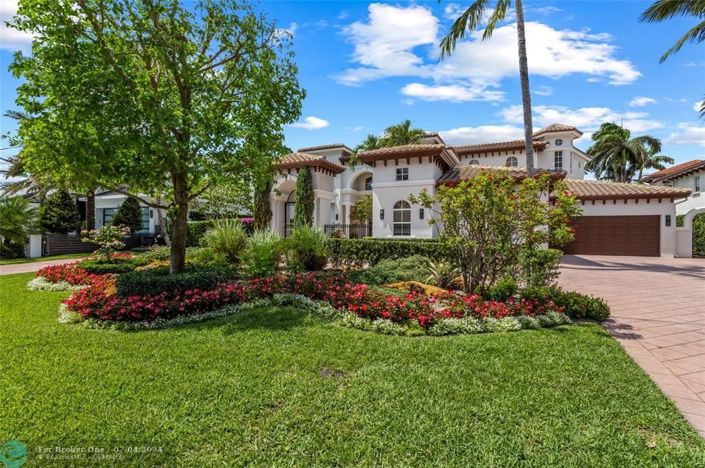 For Sale: $8,950,000 (4 beds, 4 baths, 6894 Square Feet)