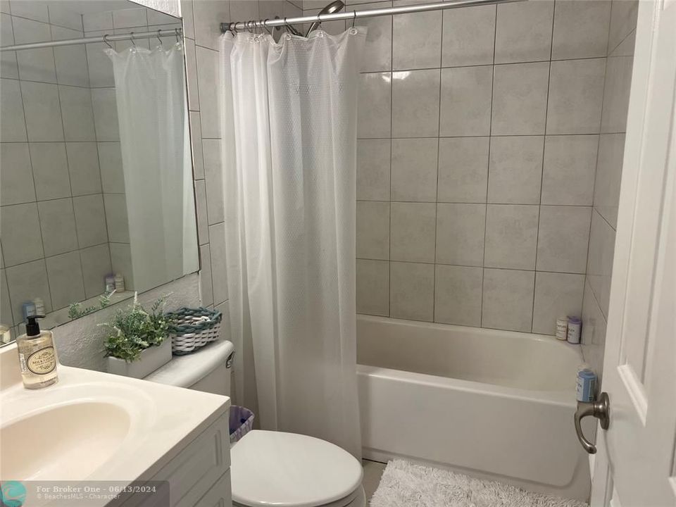 Недавно арендовано: $2,700 (3 спален, 3 ванн, 1364 Квадратных фут)