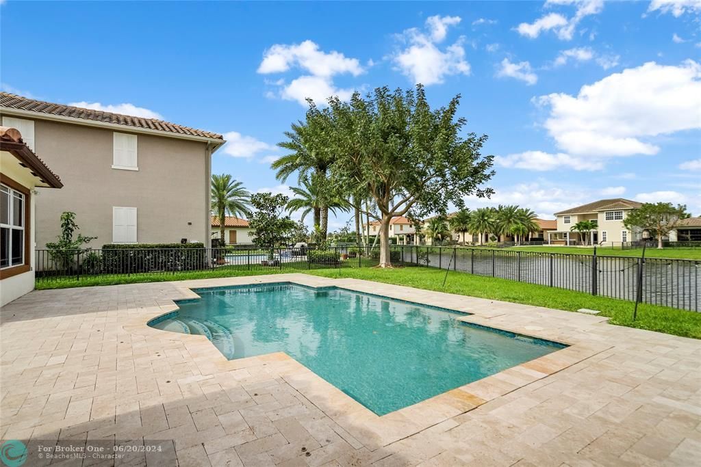 Active With Contract: $1,149,900 (4 beds, 3 baths, 2972 Square Feet)