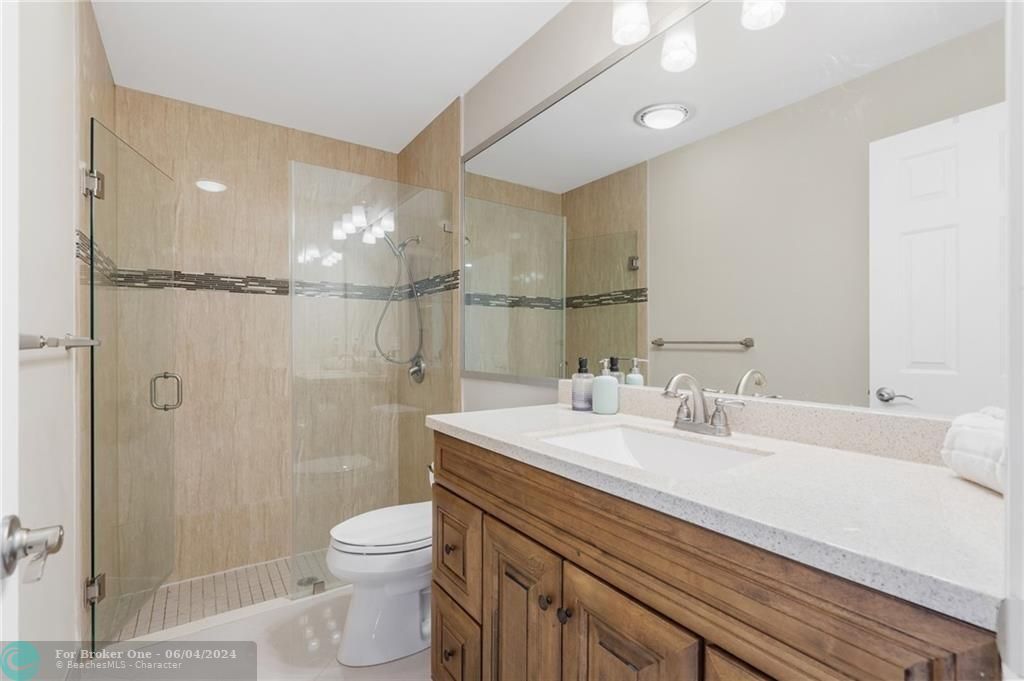 Active With Contract: $5,200 (4 beds, 3 baths, 2614 Square Feet)