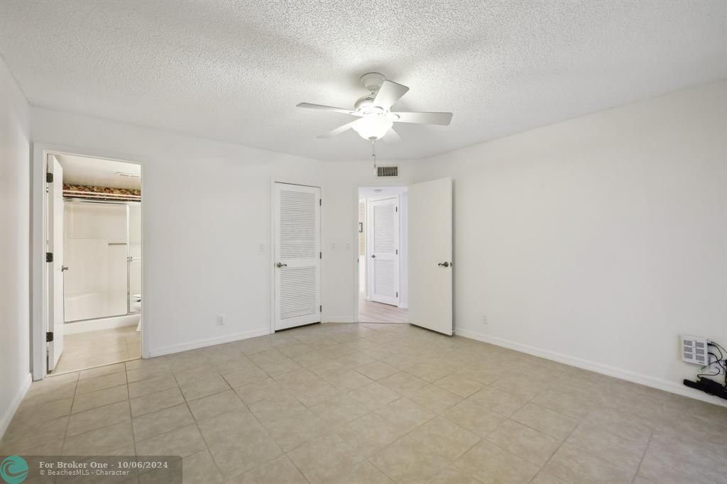 For Sale: $250,000 (2 beds, 2 baths, 1188 Square Feet)