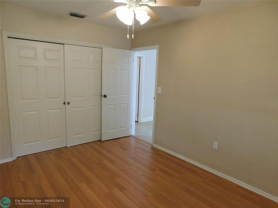 For Sale: $434,900 (3 beds, 1 baths, 1192 Square Feet)