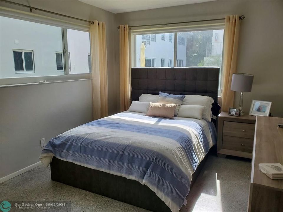 Недавно арендовано: $2,450 (2 спален, 1 ванн, 880 Квадратных фут)