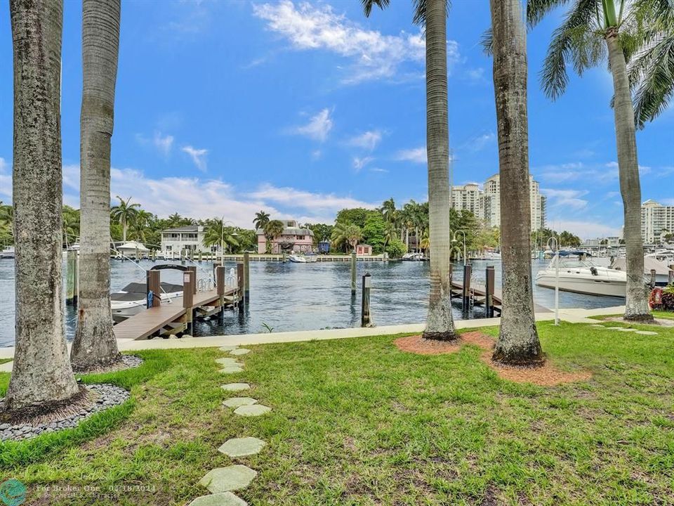 Recently Sold: $1,299,999 (3 beds, 2 baths, 2632 Square Feet)