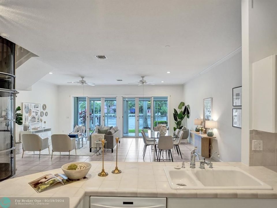 Active With Contract: $1,299,999 (3 beds, 2 baths, 2632 Square Feet)