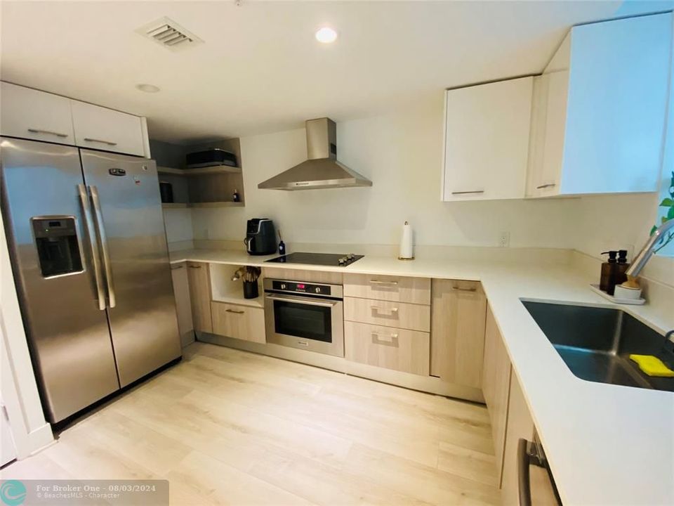 For Rent: $4,000 (2 beds, 2 baths, 1224 Square Feet)