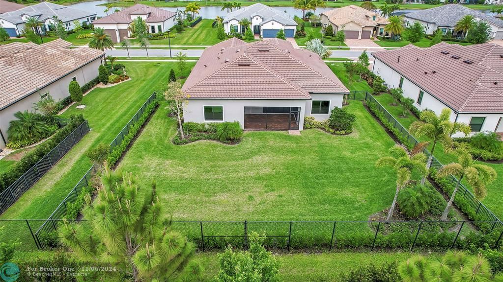 For Sale: $1,050,000 (3 beds, 3 baths, 2511 Square Feet)