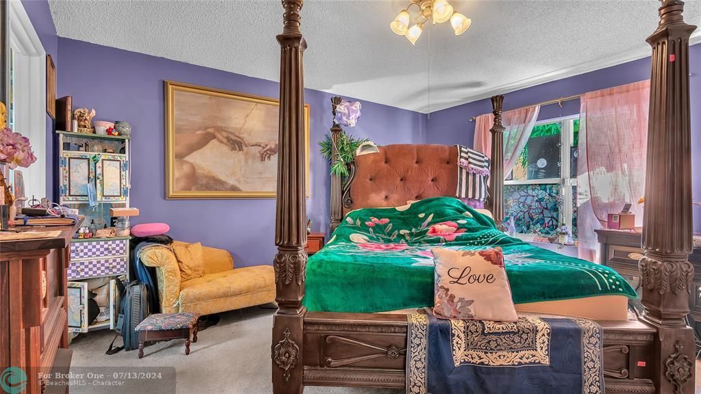 Недавно продано: $405,000 (3 спален, 2 ванн, 1325 Квадратных фут)