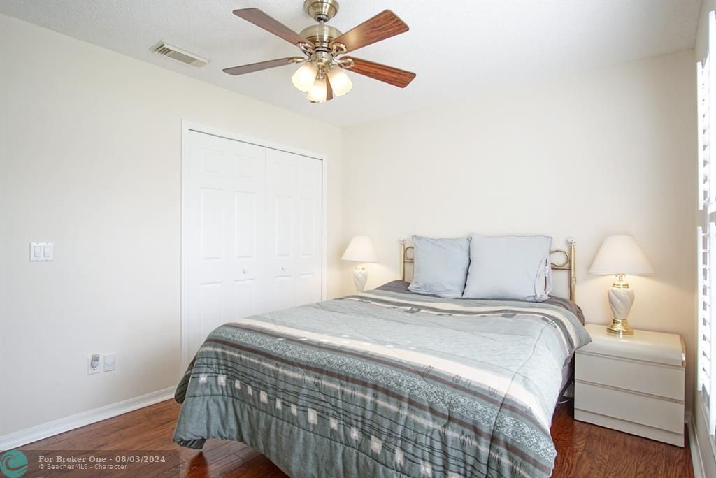 Active With Contract: $2,500 (2 beds, 2 baths, 1658 Square Feet)