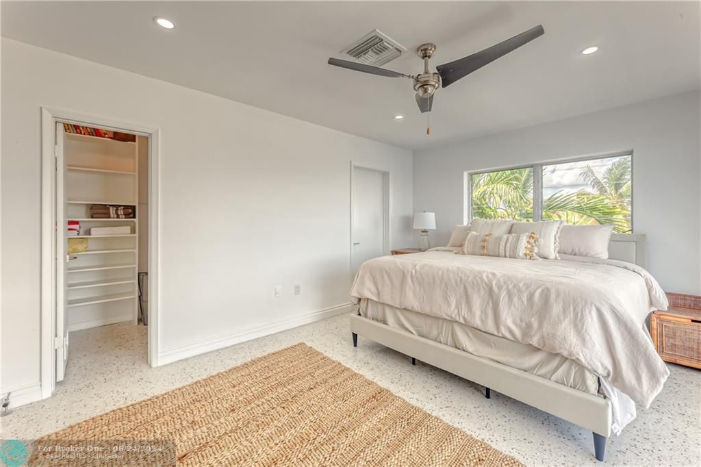 Active With Contract: $6,800 (3 beds, 3 baths, 2070 Square Feet)