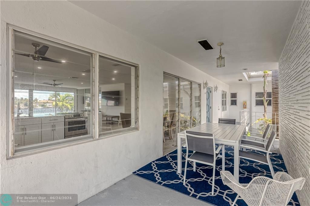 Active With Contract: $6,800 (3 beds, 3 baths, 2070 Square Feet)