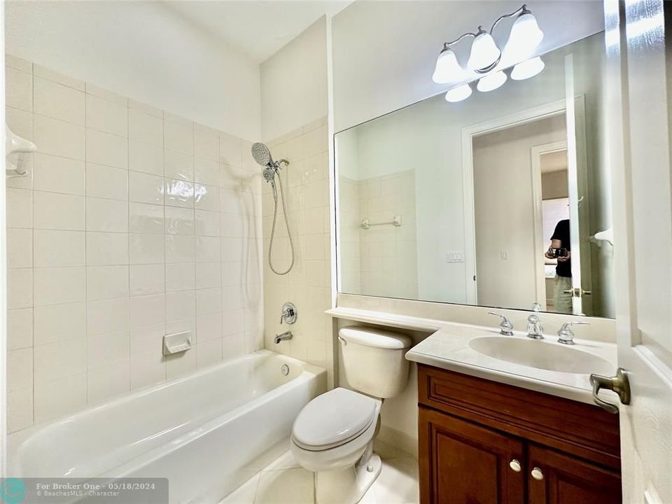 Недавно арендовано: $5,250 (4 спален, 3 ванн, 2526 Квадратных фут)