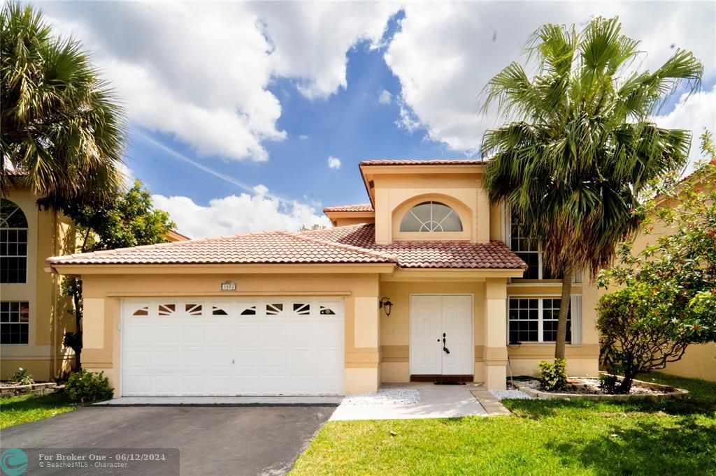 Active With Contract: $639,900 (4 beds, 2 baths, 2276 Square Feet)