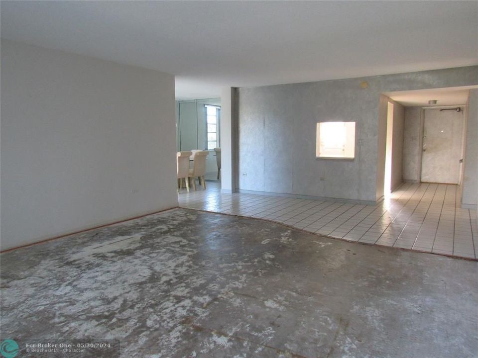 For Sale: $198,000 (2 beds, 2 baths, 1501 Square Feet)