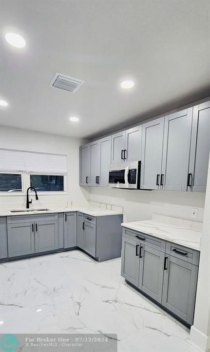 Active With Contract: $475,000 (3 beds, 2 baths, 1458 Square Feet)