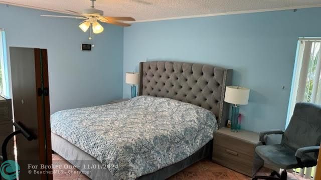 For Sale: $279,000 (2 beds, 2 baths, 1500 Square Feet)