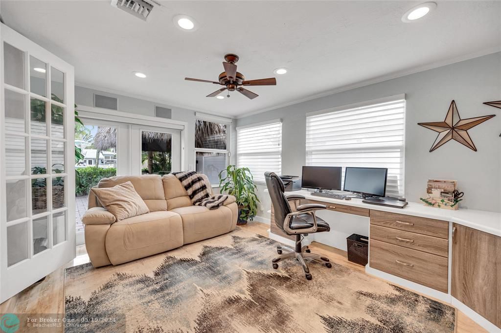 Active With Contract: $1,639,900 (3 beds, 2 baths, 1690 Square Feet)