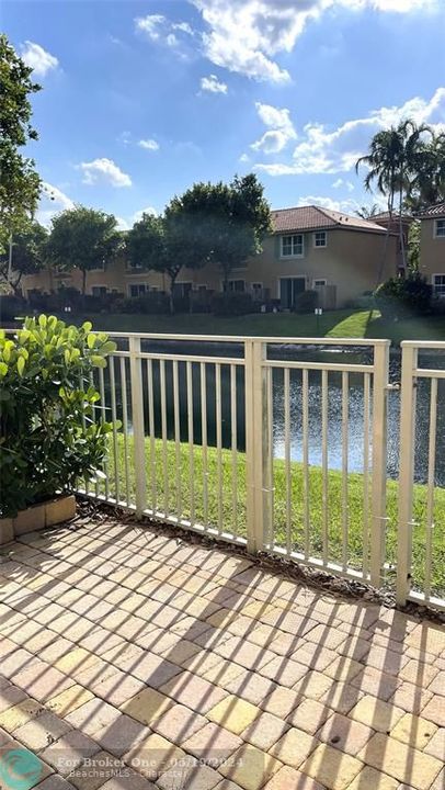 Active With Contract: $409,000 (3 beds, 3 baths, 1382 Square Feet)