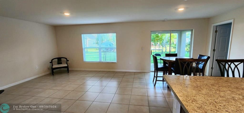 For Sale: $339,900 (3 beds, 2 baths, 1450 Square Feet)