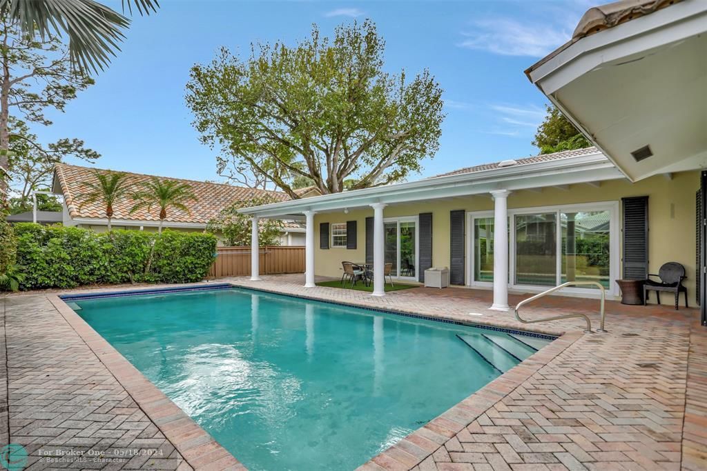 Active With Contract: $995,000 (4 beds, 2 baths, 2392 Square Feet)