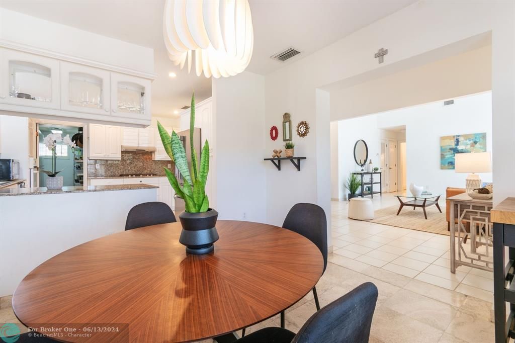 Active With Contract: $845,000 (3 beds, 2 baths, 2762 Square Feet)