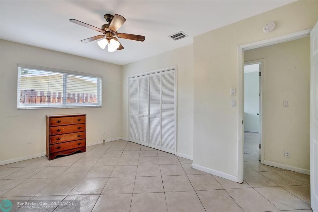 Active With Contract: $449,000 (3 beds, 2 baths, 1324 Square Feet)