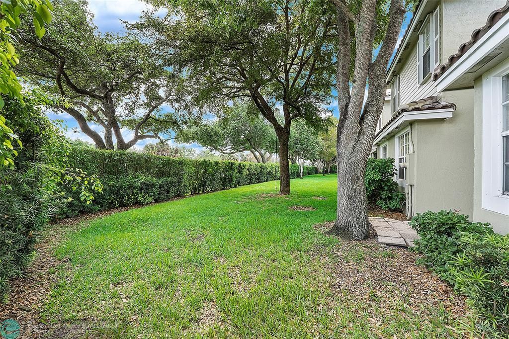Recently Sold: $525,000 (4 beds, 2 baths, 2022 Square Feet)