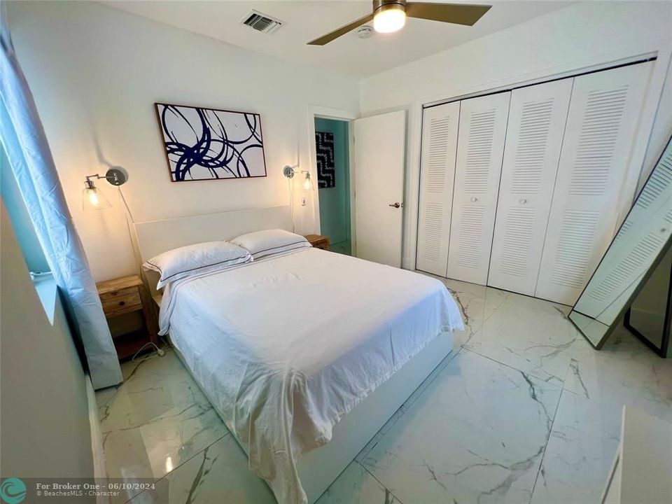 En Venta: $2,600 (2 camas, 1 baños, 1326 Pies cuadrados)