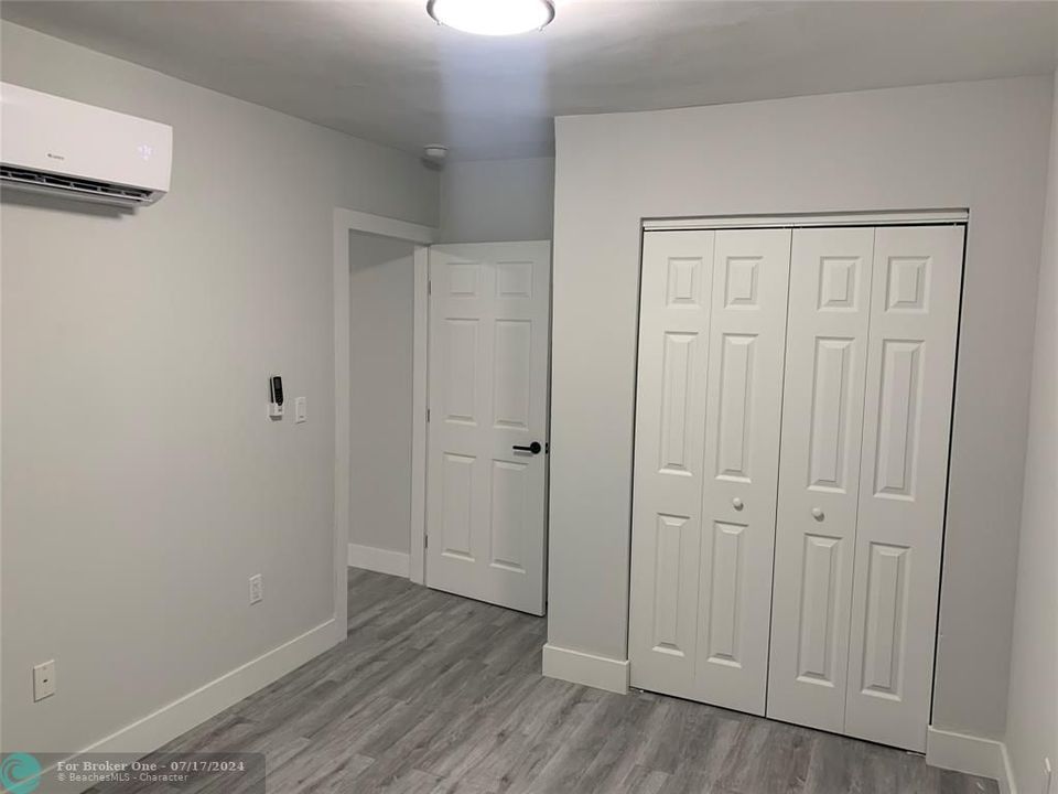 For Sale: $1,695 (1 beds, 1 baths, 6527 Square Feet)