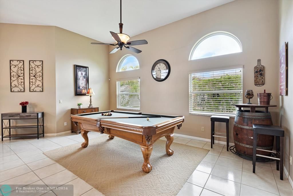 Active With Contract: $885,900 (4 beds, 2 baths, 2874 Square Feet)