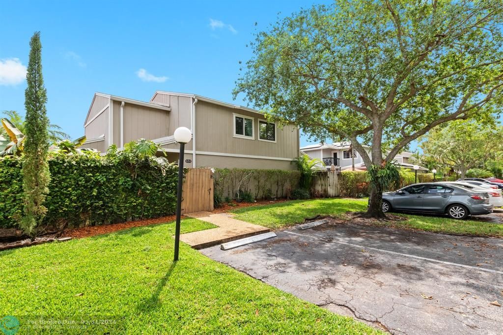 Recently Sold: $399,999 (2 beds, 2 baths, 1259 Square Feet)