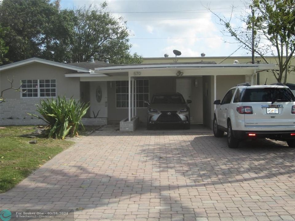 For Sale: $479,999 (3 beds, 1 baths, 1012 Square Feet)