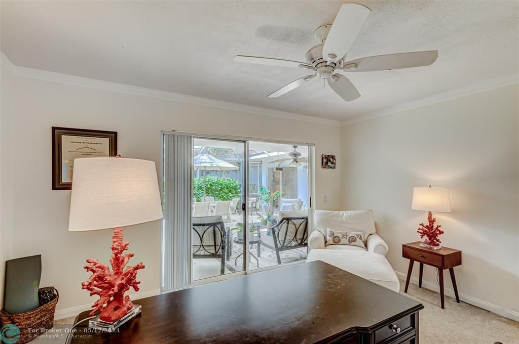Active With Contract: $439,900 (2 beds, 2 baths, 1152 Square Feet)