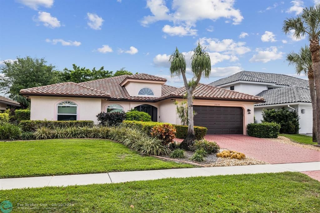 For Sale: $1,000,000 (4 beds, 3 baths, 2616 Square Feet)