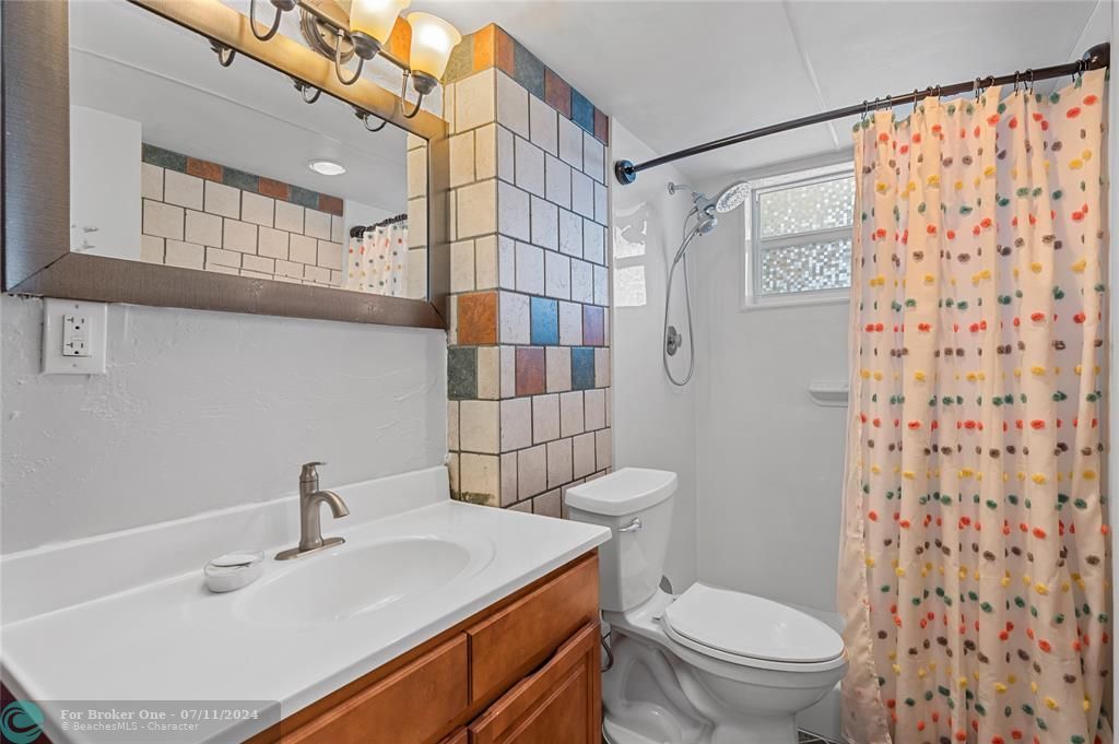 待售: $419,000 (2 贝兹, 2 浴室, 1029 平方英尺)