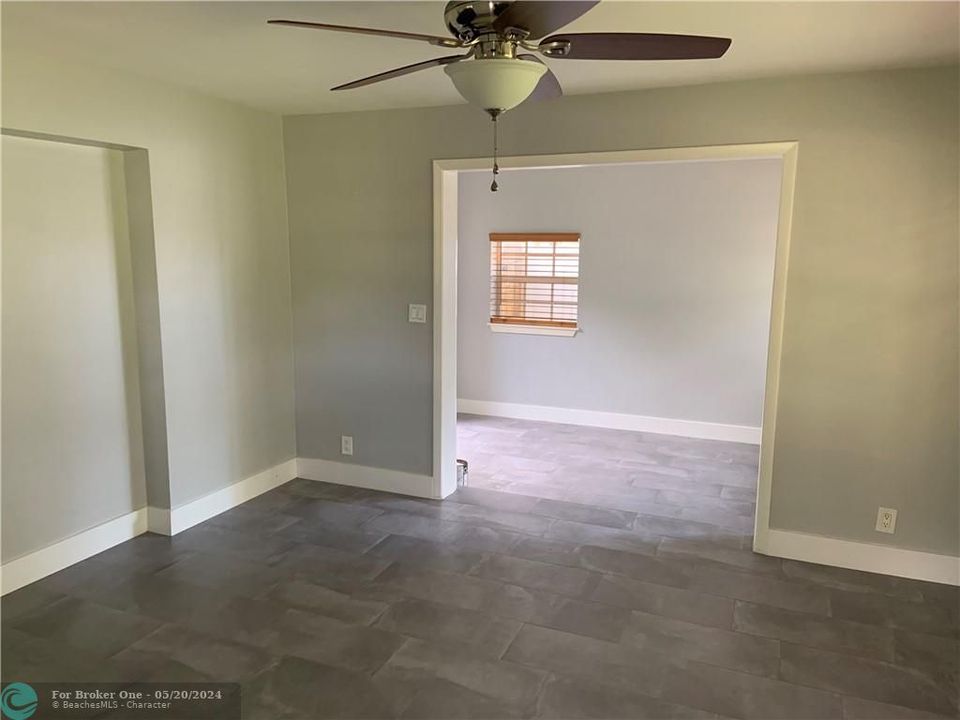 Active With Contract: $1,750 (1 beds, 1 baths, 0 Square Feet)
