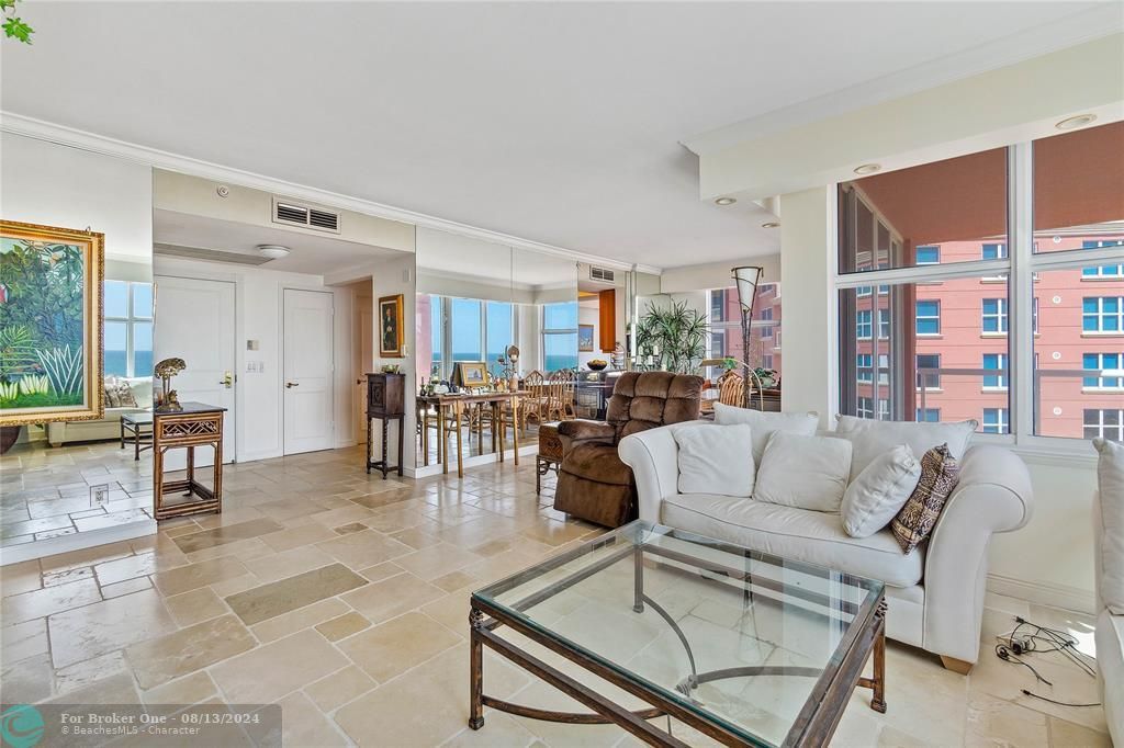 Active With Contract: $1,250,000 (2 beds, 2 baths, 1604 Square Feet)