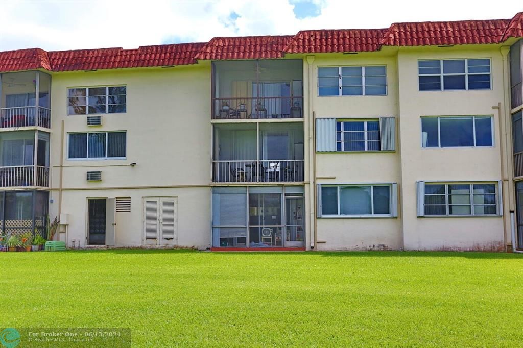 Recently Sold: $95,500 (1 beds, 1 baths, 783 Square Feet)