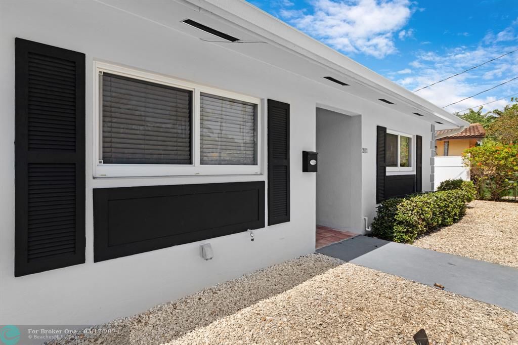 Active With Contract: $929,000 (0 beds, 0 baths, 1552 Square Feet)