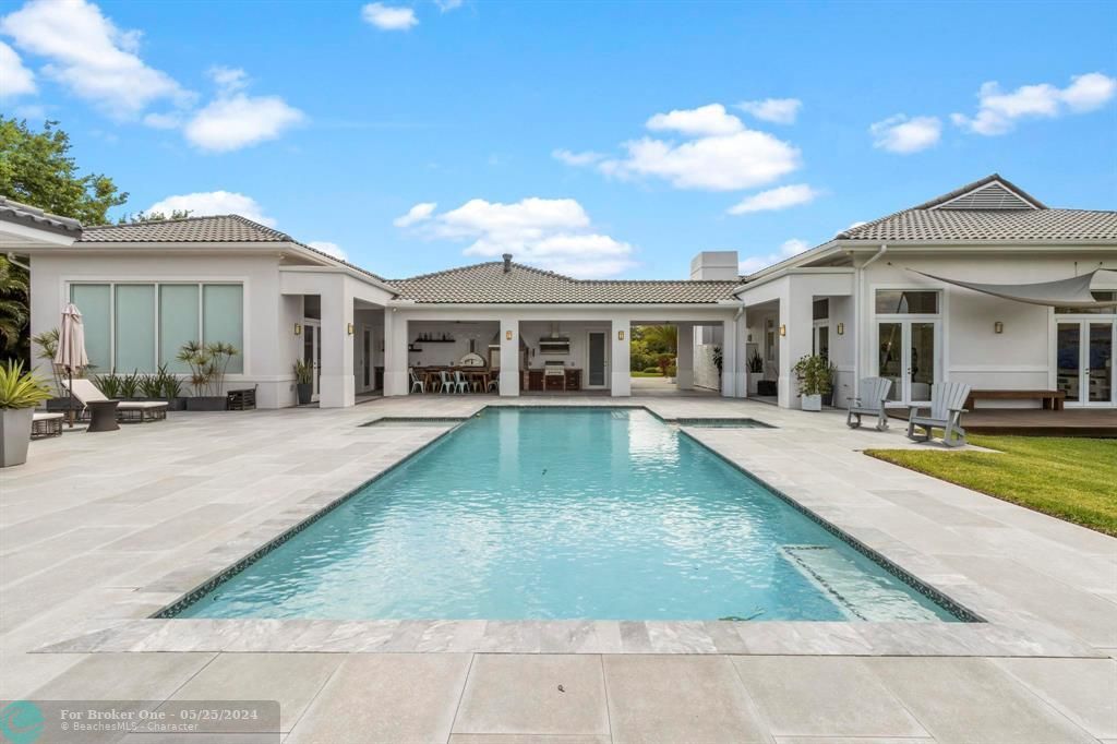 For Sale: $4,750,000 (4 beds, 4 baths, 4525 Square Feet)